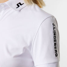 Load image into Gallery viewer, Women&#39;s Tour Tech Golf Polo in White - J. Lindeberg