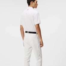 Load image into Gallery viewer, Men&#39;s Tour Tech Reg Fit Golf Polo in White - J. Lindeberg